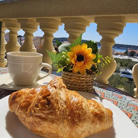 Lucia Sea View - Rab Apartment Banjol